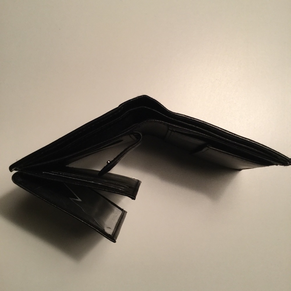 Wallet - Picture 4 of 7